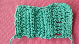 Länkade stolpar (linked double crochet)