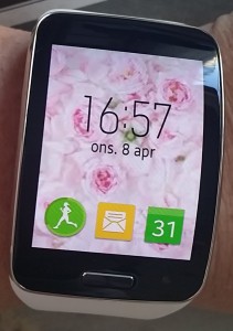 samasung gear white vit background bakgrund smartwatch smart klocka roses rosor rose pink rosa