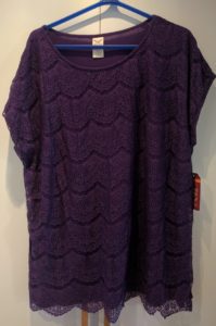 lila tröja från walmart utan ärmhål purple top from walmart with no opening for arm hole