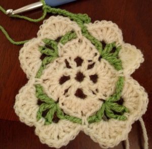 virkad ruta snäckskal crochet shell pattern square