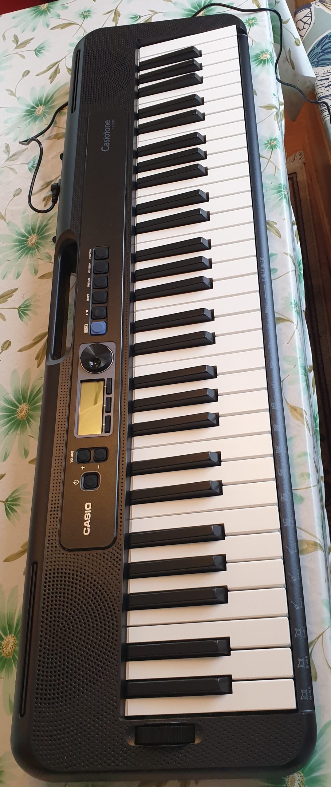 Casio ct-s300 casiotone keyboard digital piano